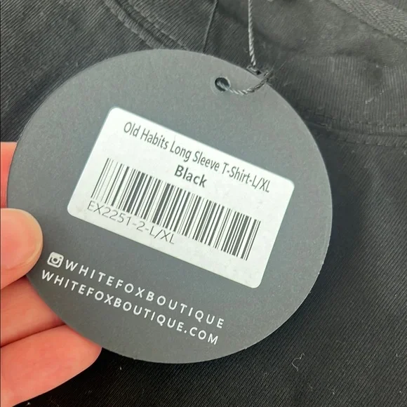 White Fox Boutique Black Long Sleeve Tee - Picture 3 of 7